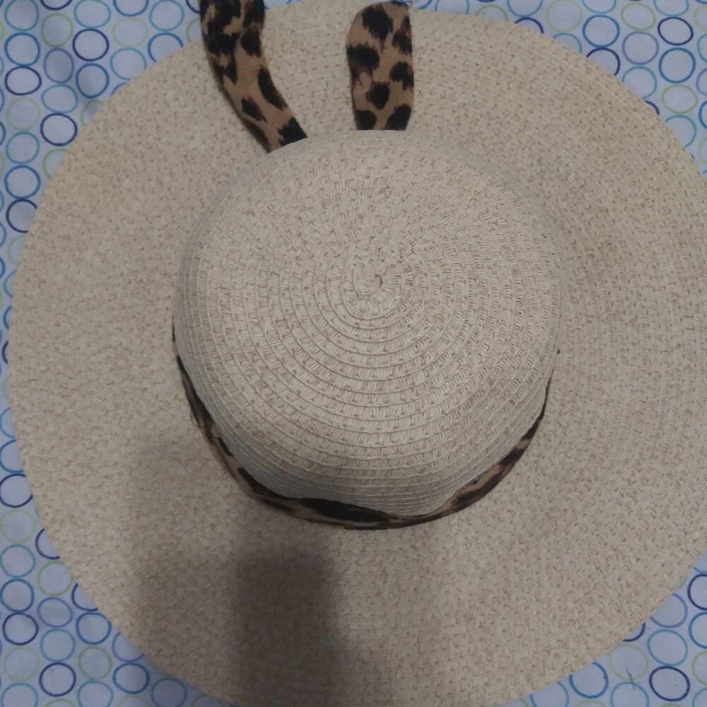 Kendal and Kylee Sun Hat  100% paper Leopard print straw
